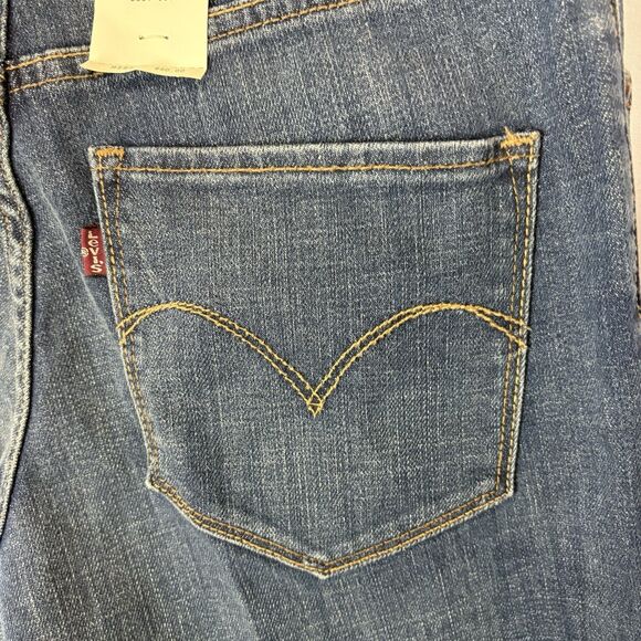 NWT Levi’s Women’s Bold Curve Bootcut Dark Wash Blue Jeans Size 4/27 Whiskered - Picture 10 of 14